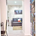 Apartament The Red Jedi *