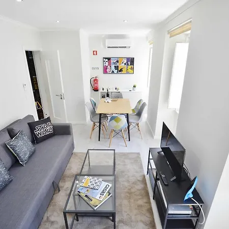 The Red Jedi ליסבון